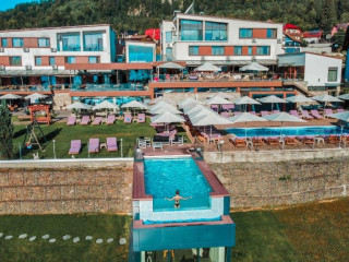 Hotel Roser House (Colibita)..