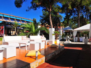 Beach Hotel Kapahi