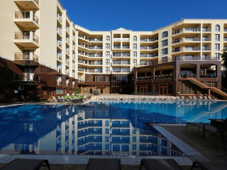 Golden Line ApartHotel