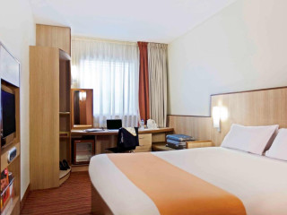 Ibis Al Barsha