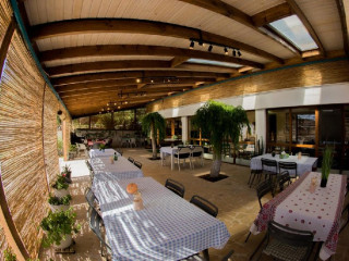 Pensiunea 4 Salcii..