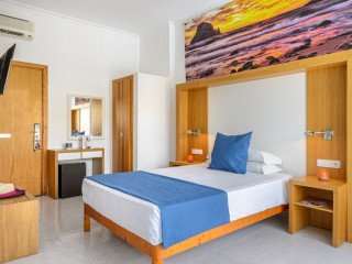VIBRA SAN MARINO APARTHOTEL