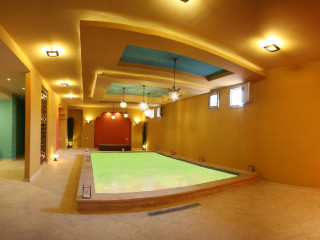 Theofilos Hotel Petra