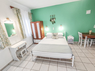 Menta Studios by Celeste
