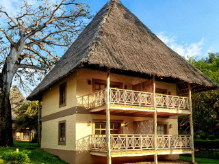 Neptune Palm Beach Boutique Resort and Spa (R)