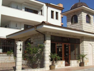 Villa Maria Revas