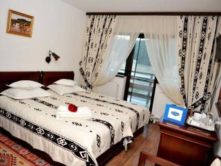 Casa Doamnei (Voronet)