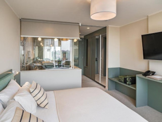 Millennium Hub Hotel