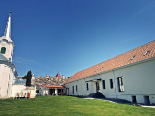 PENSIUNEA SALINA GYMNASIUM.