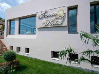 Tesoro Hotel (Nikiana)