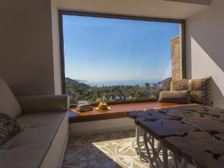 Golden Bay Suites and Maisonettes (Parga)