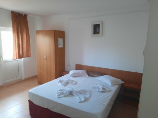 Hostel Sea Breeze CM