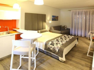 Mary s Luxury Studios (Chryssi Akti) 