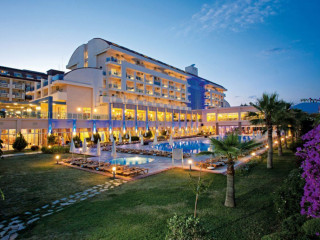 TITAN SELECT HOTEL