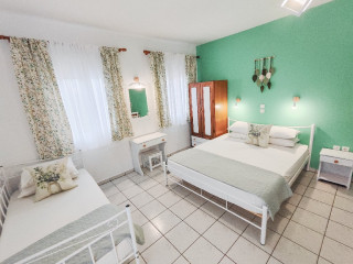 Menta Studios by Celeste