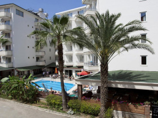 REMI HOTEL.