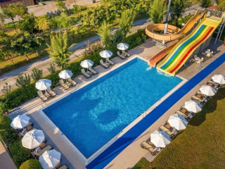 Commodore Elite Suites