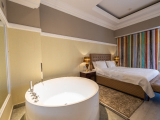 PHOENICIA BOUTIQUE - ADULTS ONLY.