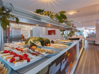 CLEOPATRA GOLDEN BEACH.