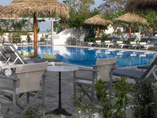 Alia (Kamari - Santorini)