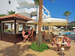 Petrosana Hotel Apartments