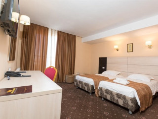 Hotel Casa Muresan (fost Q Brasov)