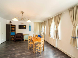 H10 Puerta de Alcalá