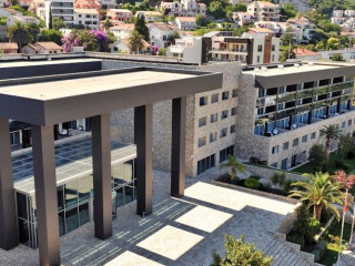 Avala Resort and Villas (Budva)