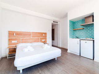 THE BEACH STAR IBIZA (ADULTS ONLY)