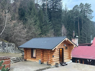 Q Chalet..