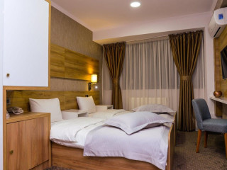 . Camere de inchiriat  Ildis 