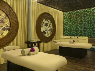 Hilton Al Hamra Beach Golf Resort