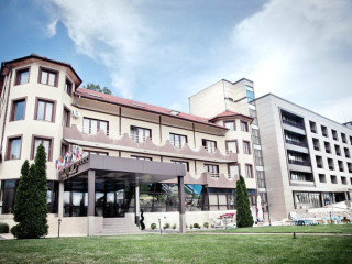 Hotel President.
