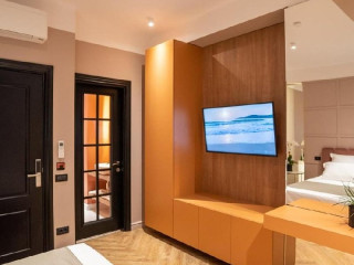 Alnis Boutique Adults Only CM