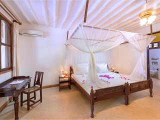 Diamonds Mapenzi Beach 4*