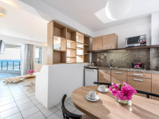 Alia Beach Hotel (Hersonisos)