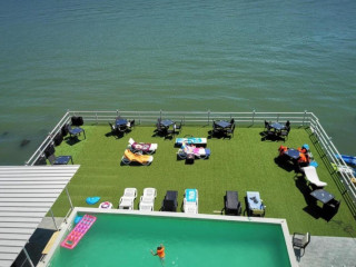 Pensiunea Sunshine..