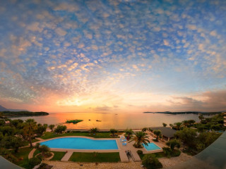 ELEA BEACH HOTEL (Dassia)