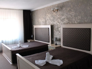 COMPLEX TURISTIC CRISTAL