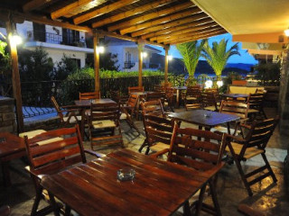 Sunrise Hotel  (Ammouliani, Athos)