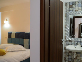 Pensiune Cherhana Bliss..