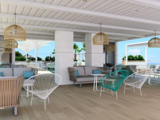 L Azure (R) (Lloret de Mar)