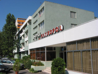 HOTEL METROPOL