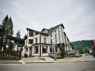 HOTEL ESCALADE..