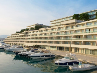 LE MERIDIEN LAV (Podstrana)