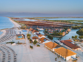 GURA PORTITEI RESORT cm