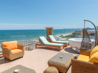 Phoenicia Royal Hotel