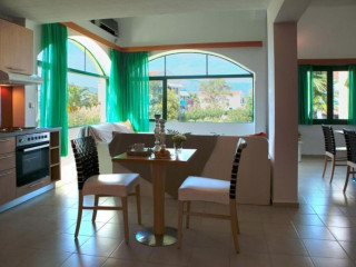 Govino Bay