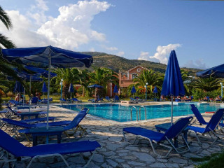 Efrosini Village 3*