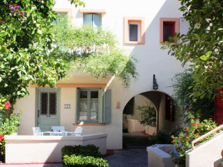 Nissia Kamares Hotel Apartments 